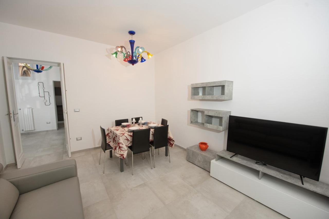 Lecce Santa Chiara Terrace Piano Rialzato Apartment Bagian luar foto
