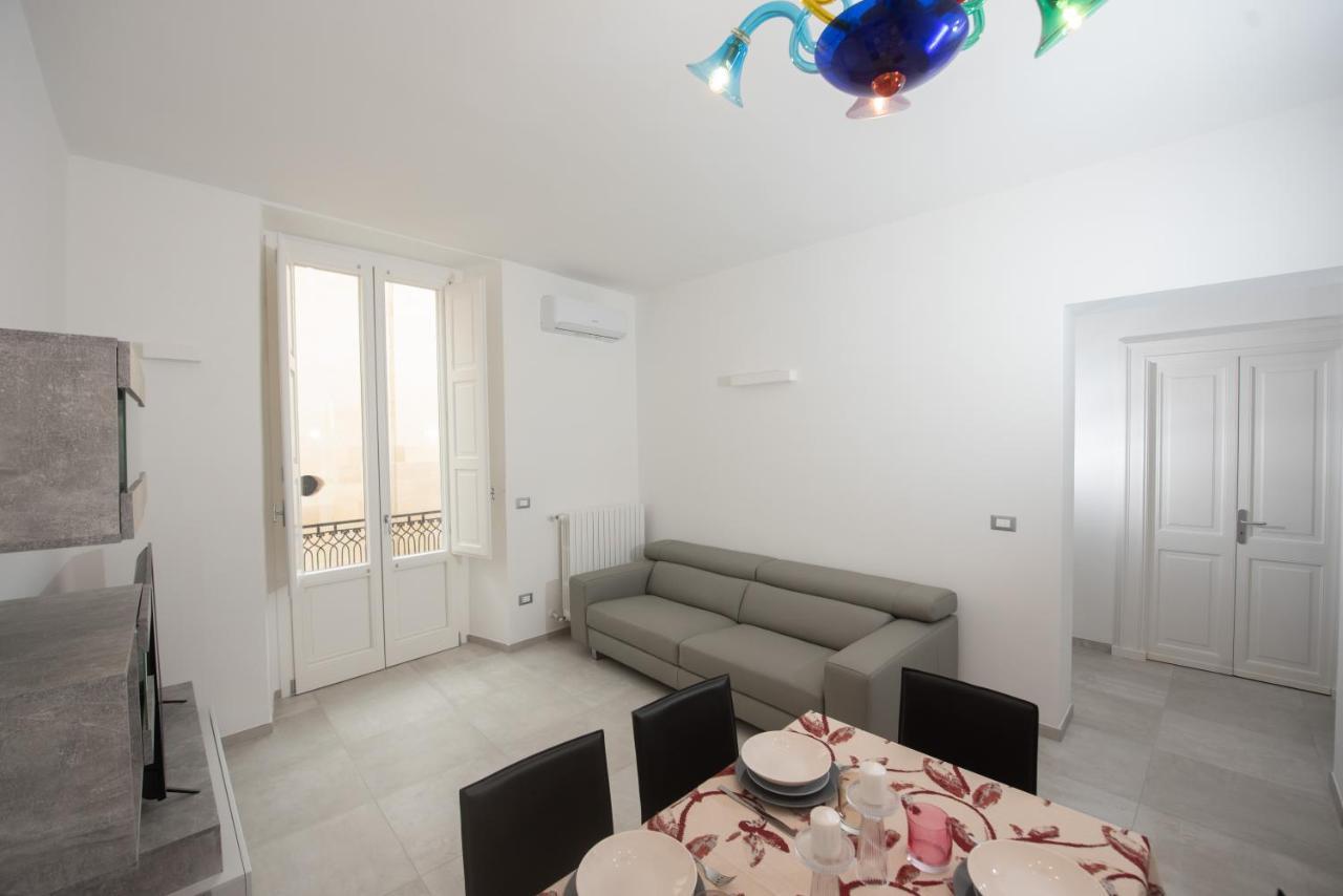Lecce Santa Chiara Terrace Piano Rialzato Apartment Bagian luar foto