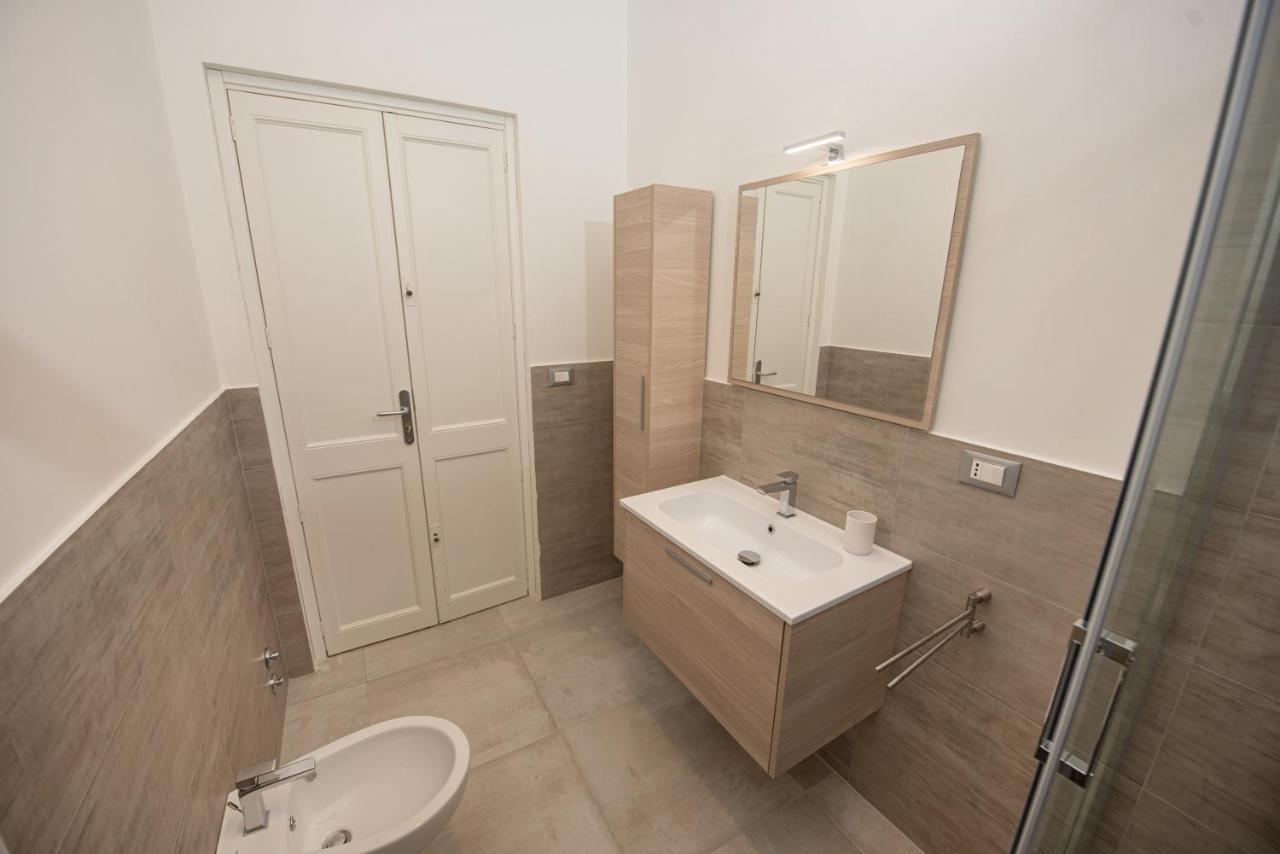 Lecce Santa Chiara Terrace Piano Rialzato Apartment Bagian luar foto