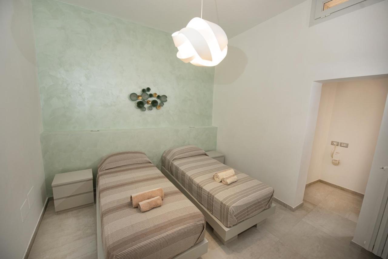 Lecce Santa Chiara Terrace Piano Rialzato Apartment Bagian luar foto