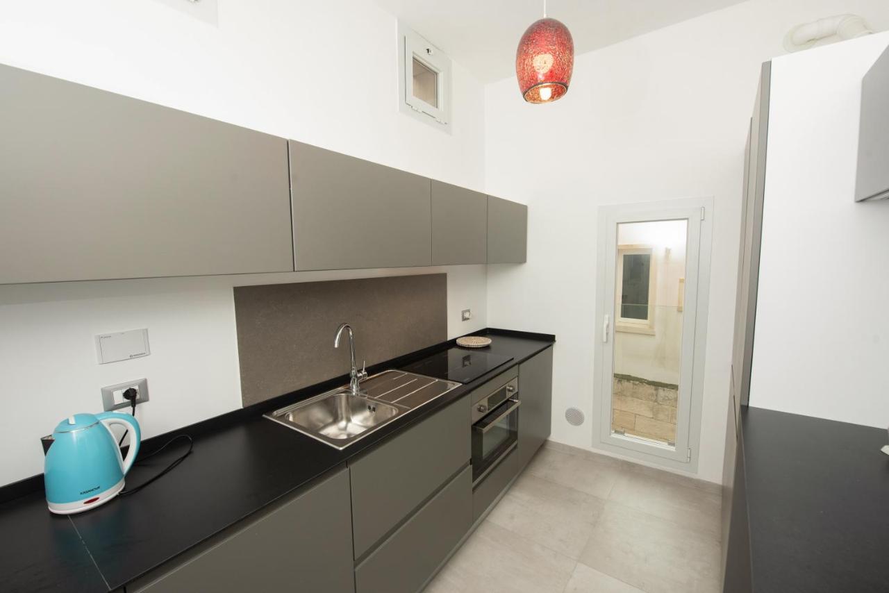 Lecce Santa Chiara Terrace Piano Rialzato Apartment Bagian luar foto